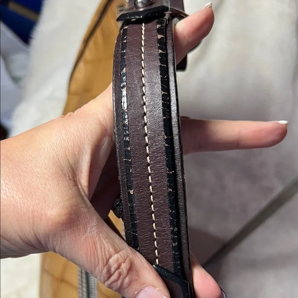 Dooney and Bourke Brown Croc-Embossed Leather Shoulder Bag - Picture 4 of 6